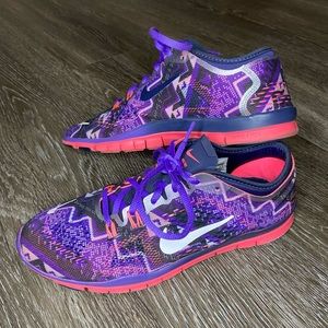 **SOLD** Nike Free Run TR Fit 4